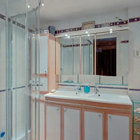 Welkeys - Felix Faure Szálloda